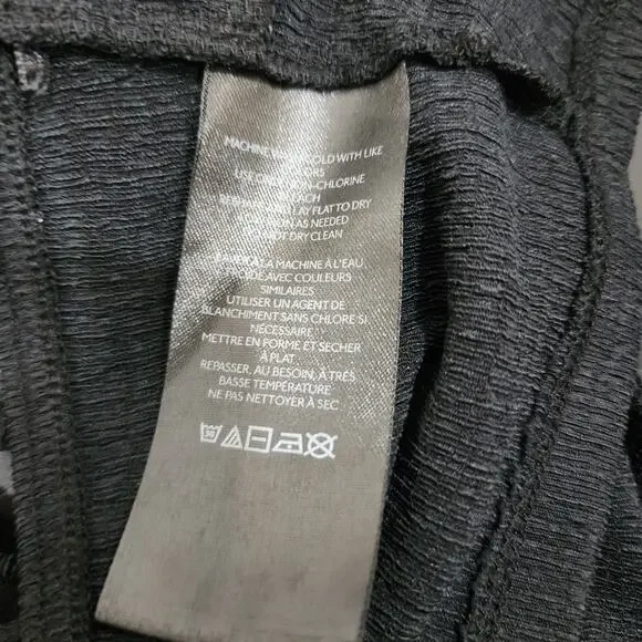 URBAN OUTFITTERS Valeria Halter Crop Top Size Small Black Shirt Strappy - Picture 10 of 12